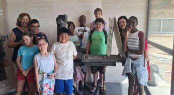 Las Escuelas Especiales de la Diputación de Lleida visitan la Sala Temática de Artes Gráficas