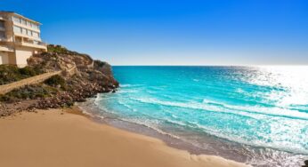 Salou amplia les zones sense fum a les platges